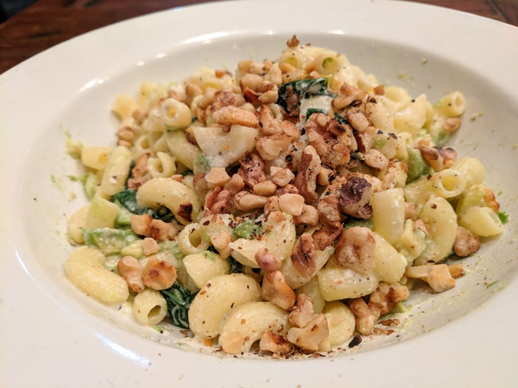 Avocado, Spinach, Gorgonzola Pasta with Walnuts